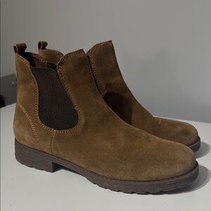 Brown Suede Chelsea Boots
